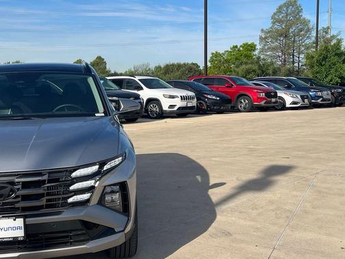 Shimmering Silver 2026 Hyundai TUCSON Plug-In Hybrid Limited