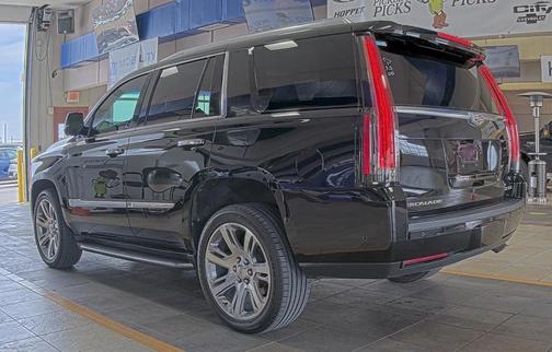 2018 Cadillac Escalade Luxury