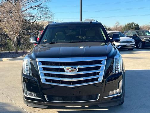 2018 Cadillac Escalade Luxury