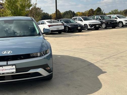 2026 Hyundai IONIQ 5 SEL