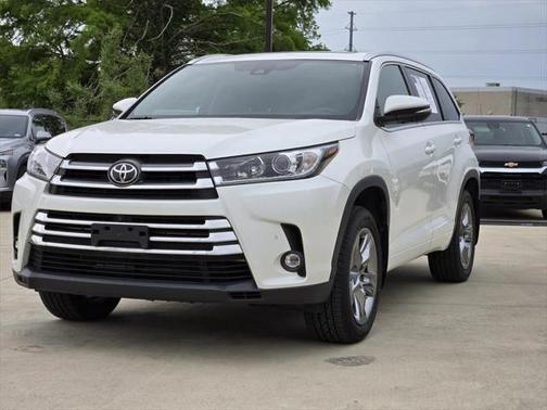 2019 Toyota Highlander Limited Platinum