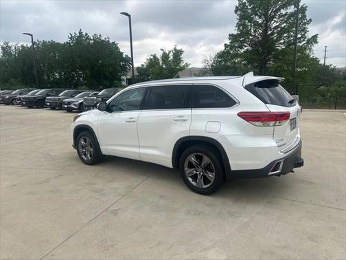 2019 Toyota Highlander Limited Platinum