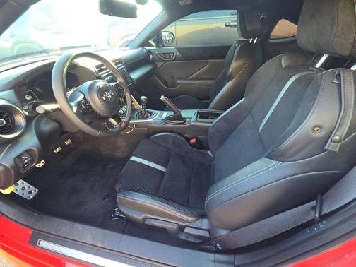 2024 Toyota GR86 Premium