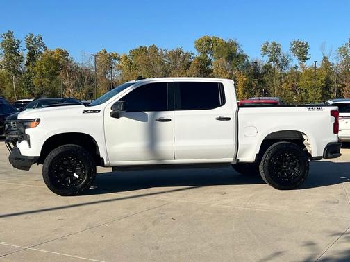 2023 Chevrolet Silverado 1500 Custom Trail Boss