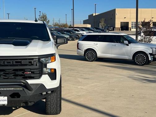 2023 Chevrolet Silverado 1500 Custom Trail Boss