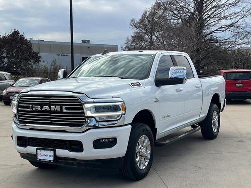 2024 RAM 2500 Laramie Crew Cab 4x4 6'4' Box