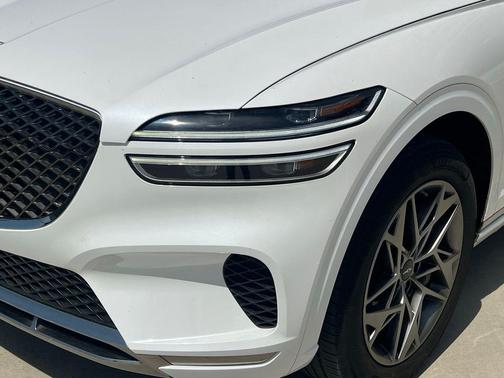 Uyuni White 2023 Genesis GV70 2.5T AWD