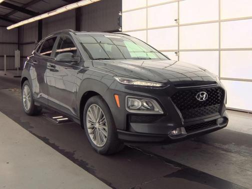 2020 Hyundai KONA SEL Plus