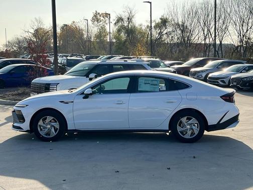 2026 Hyundai SONATA SE