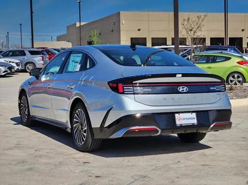 2025 Hyundai SONATA Hybrid Limited