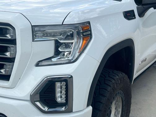 Summit White 2019 GMC Sierra 1500 AT4