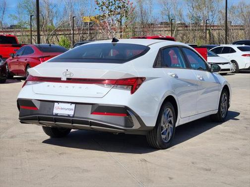 2025 Hyundai ELANTRA HEV Blue