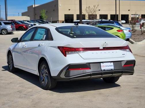 2025 Hyundai ELANTRA HEV Blue