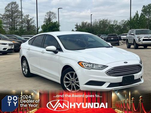 Oxford White 2017 Ford Fusion SE