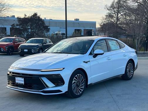 2026 Hyundai SONATA Hybrid Limited