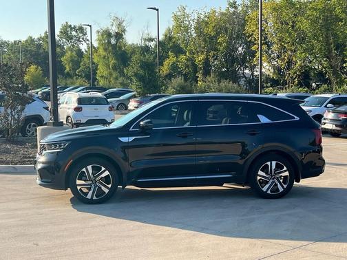 2022 Kia Sorento Plug-In Hybrid SX