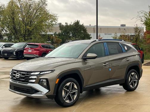 2026 Hyundai TUCSON Hybrid SEL