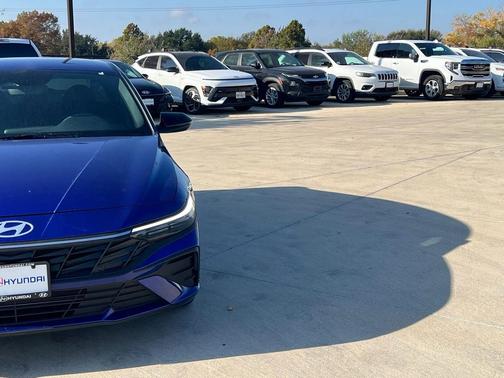 2025 Hyundai ELANTRA Sport