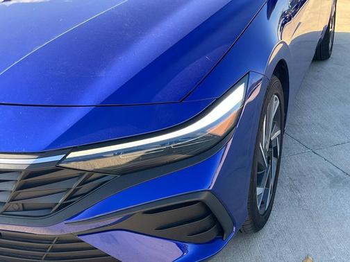 2025 Hyundai ELANTRA Sport