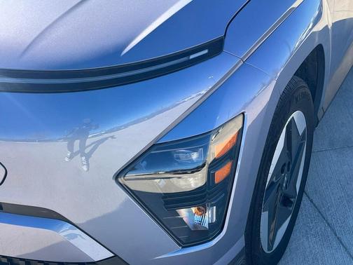 2024 Hyundai KONA EV SEL