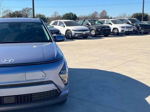 2024 Hyundai KONA EV SEL