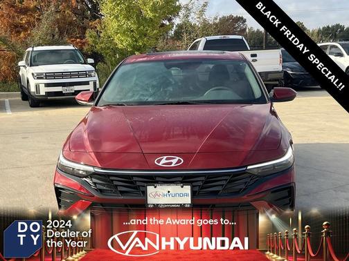 2025 Hyundai ELANTRA SEL