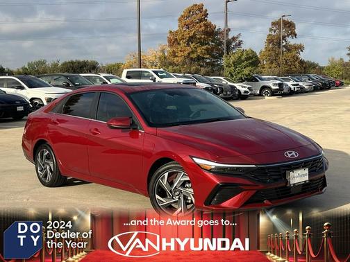 2025 Hyundai ELANTRA SEL