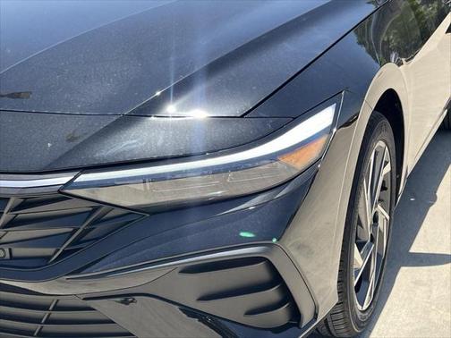 2025 Hyundai ELANTRA Sport
