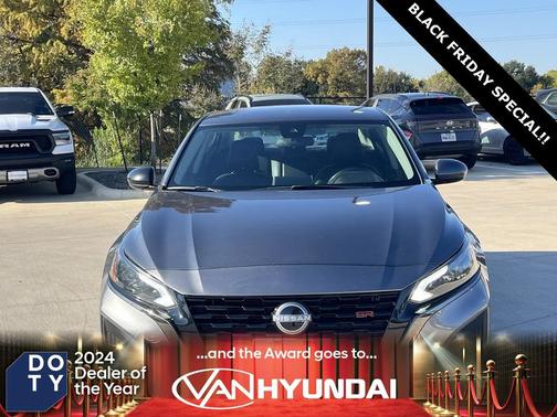 2023 Nissan Altima SR FWD