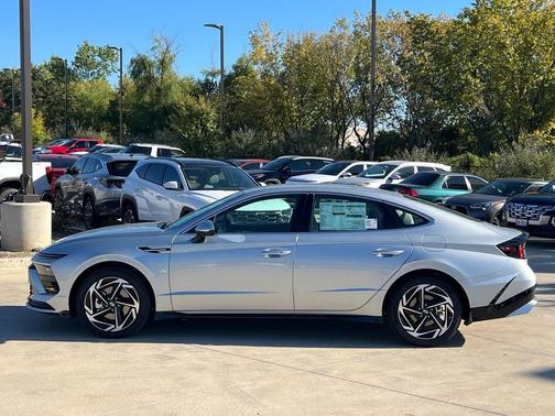 2026 Hyundai SONATA SEL