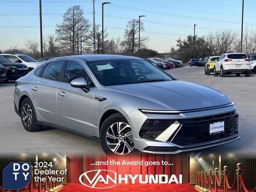 2026 Hyundai SONATA Hybrid Base