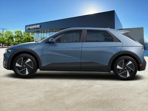 2025 Hyundai IONIQ 5 SE