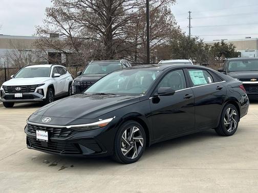 2026 Hyundai ELANTRA Limited