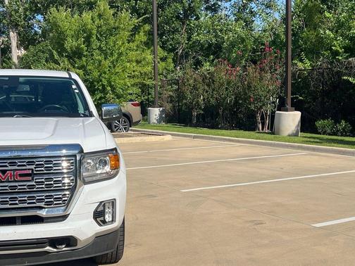 Summit White 2021 GMC Canyon Denali