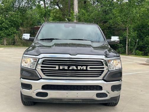 Granite Crystal Metallic Clearcoat 2024 RAM 1500 Laramie