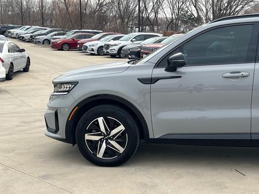 2023 Kia Sorento EX