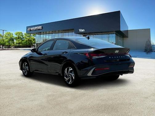 2025 Hyundai ELANTRA Sport