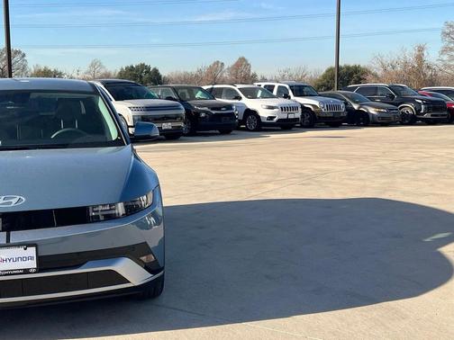 2026 Hyundai IONIQ 5 SEL