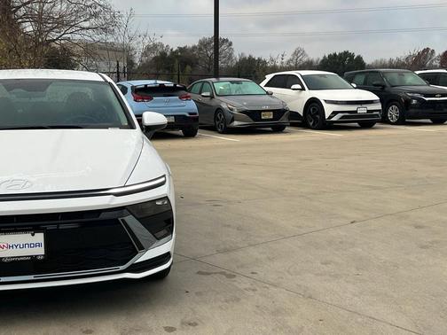 2026 Hyundai SONATA SE