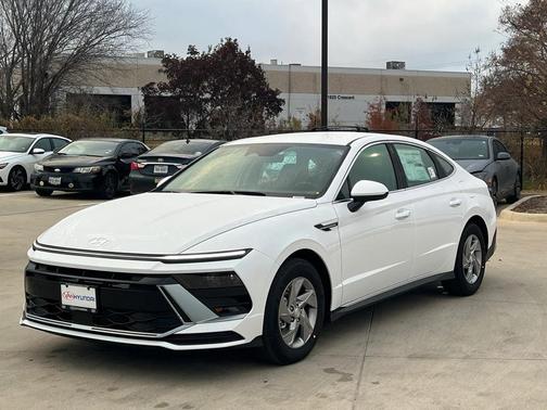 2026 Hyundai SONATA SE