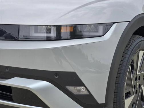 2025 Hyundai IONIQ 5 SE