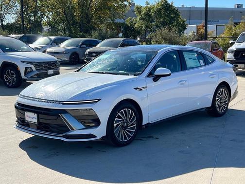 2026 Hyundai SONATA Hybrid SE