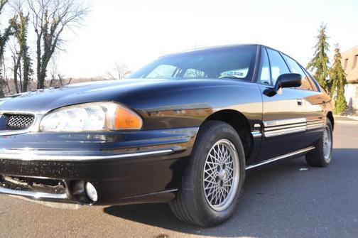 1996 Pontiac Bonneville SE