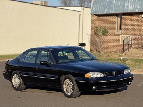 1996 Pontiac Bonneville SE