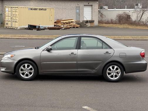 2006 Toyota Camry XLE