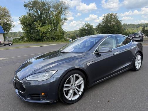 2015 Tesla Model S 85D