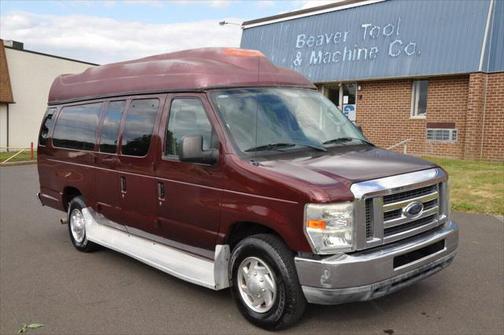 2010 Ford E350 Super Duty XLT