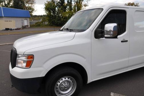 2015 Nissan NV Cargo NV2500 HD 3500 HD SV 4x2 3dr Cargo Van