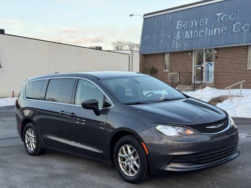 2017 Chrysler Pacifica Touring
