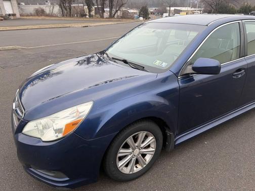 2010 Subaru Legacy Premium